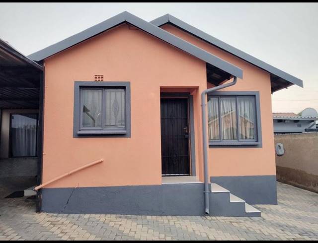 2 BEDROOM PROPERTY TO RENT IN RIVERLEA